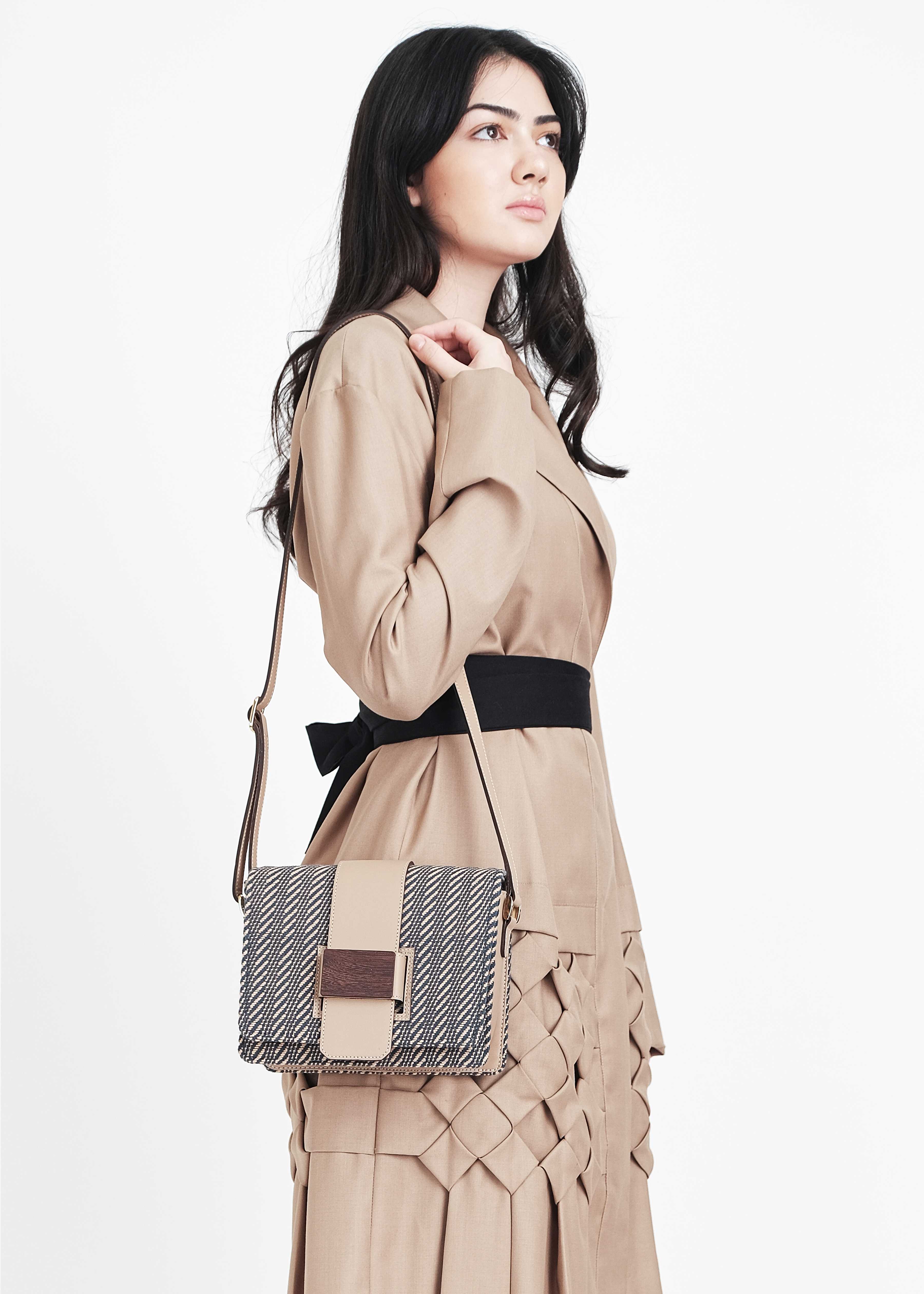 Berlin—Twist / Dusk with Beige Leather