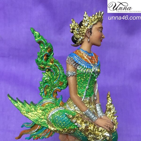 ตุ๊กตานางรำ โนราห์ หรือมโนราห์ ผู้หญิงสวมชฎา ท่านั่ง เรซิ่น ชุดสีเขียว handpainted Thai souvenirs...