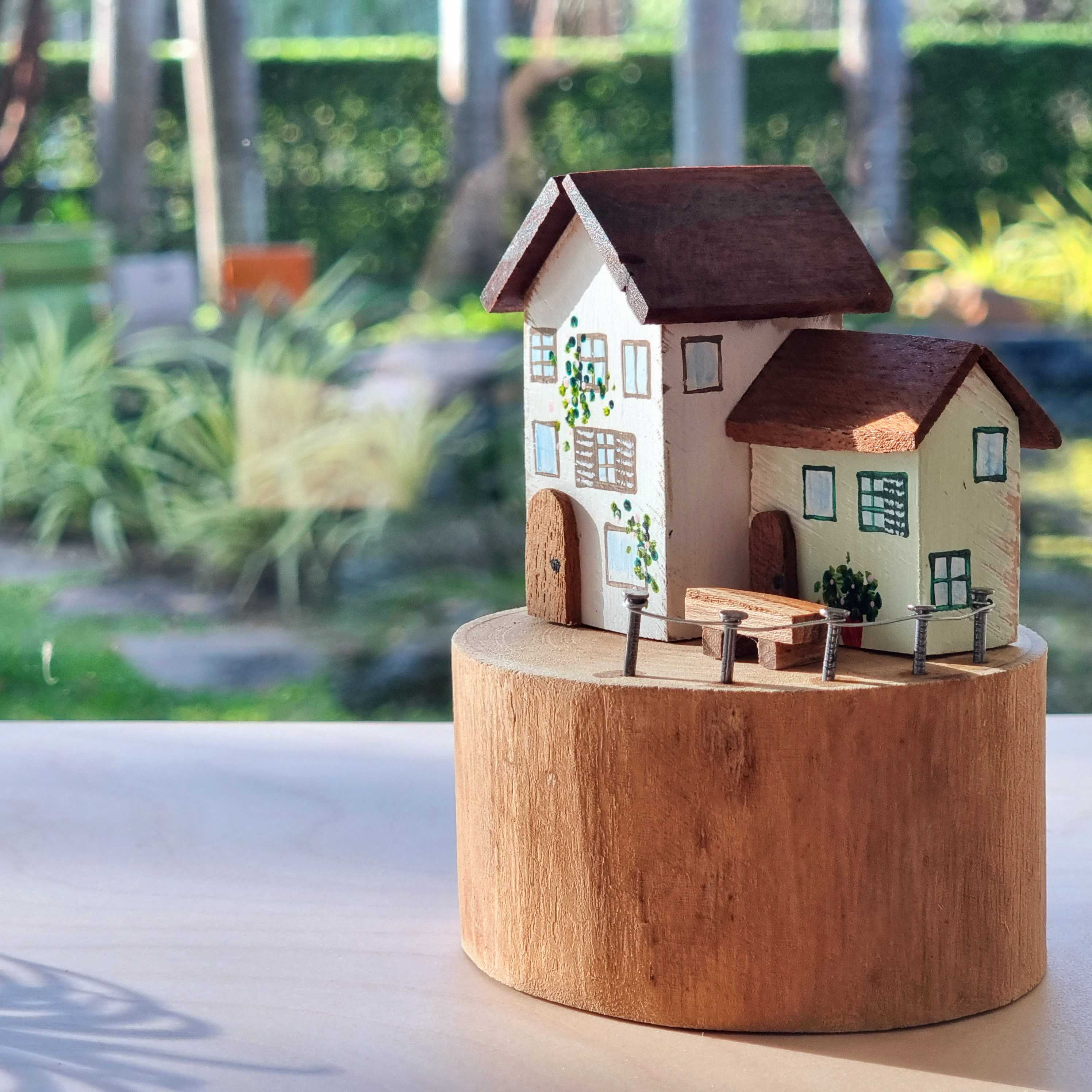Chalet House on the Hill: บ้านบนขอนไม้สไตล์สวิส