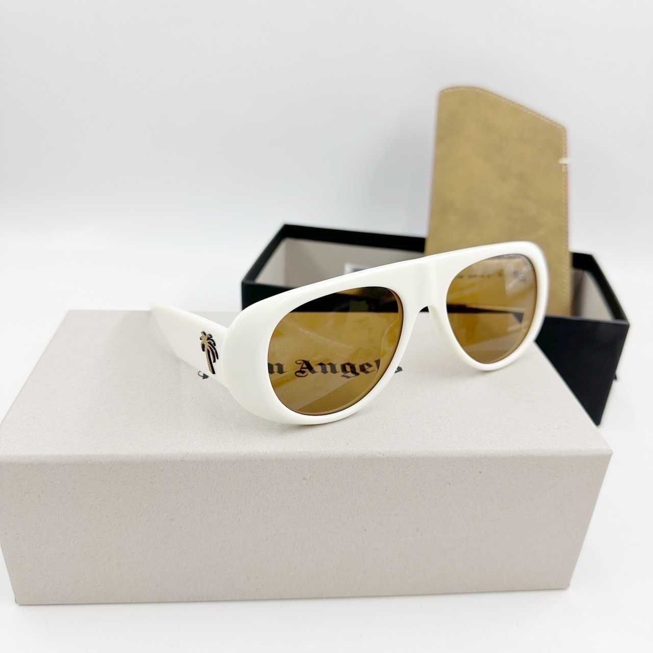 New Palm angels sunglasses   📌(ทักเชทก่อนสั่งซื้อ) 