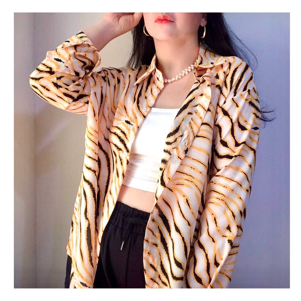 Tiger Print Shirt  in Yellow 💛จาก Curated by M. @mosstories
