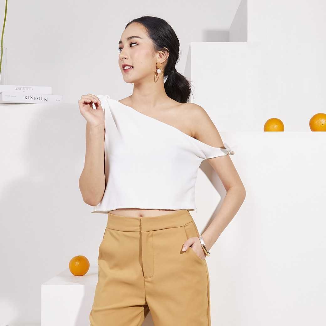 Mila ss19 L12 - เสื้อผู้หญิงสีขาว