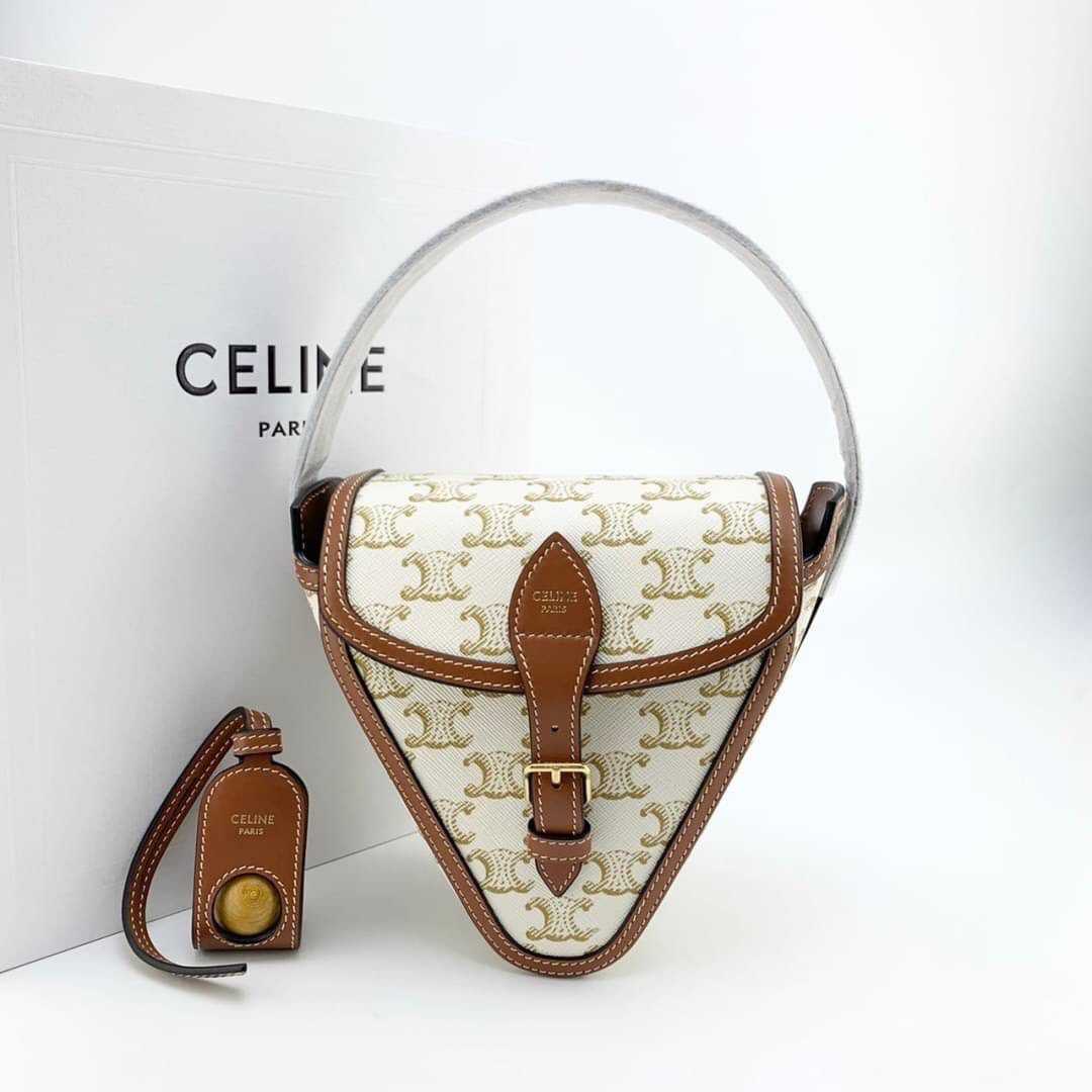 CELINE TRIOPMHE LOGO PRINT TRIANGLE TOP HANDLE HANDBAG กระเป๋าถือ แบรนด์ซีลีน