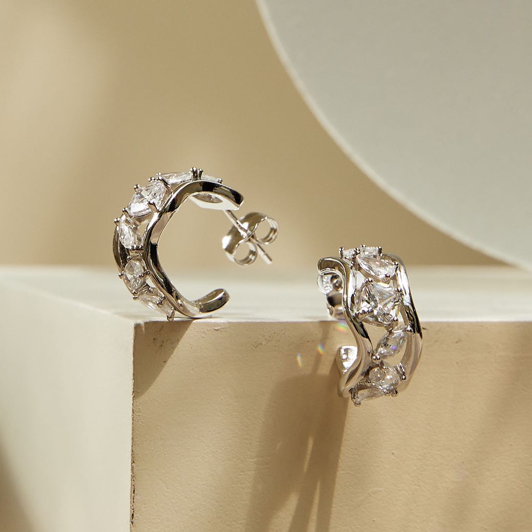 Line Stone Earring