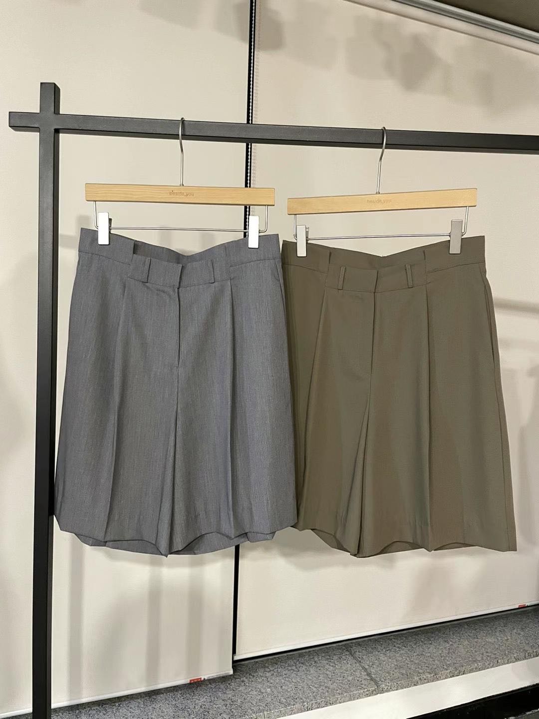 detail bermuda pant (preorder)