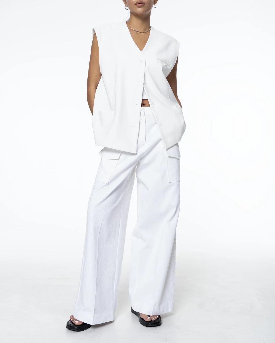 oversize detail vest (preorder)