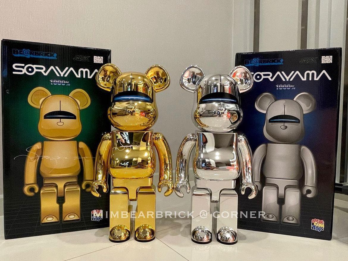 Bearbrick Sorayama Sexy Robot Silver & Gold 1000%