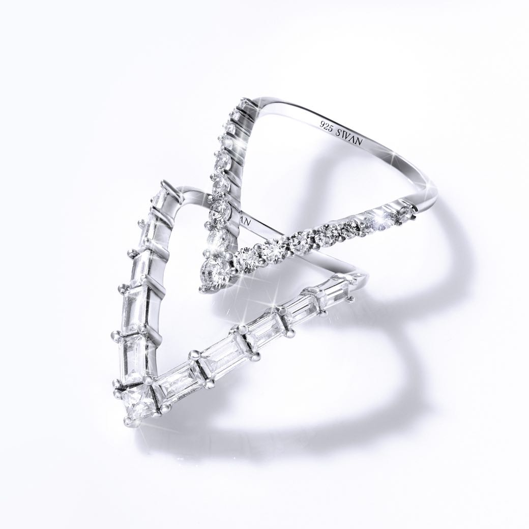 Double V Ring