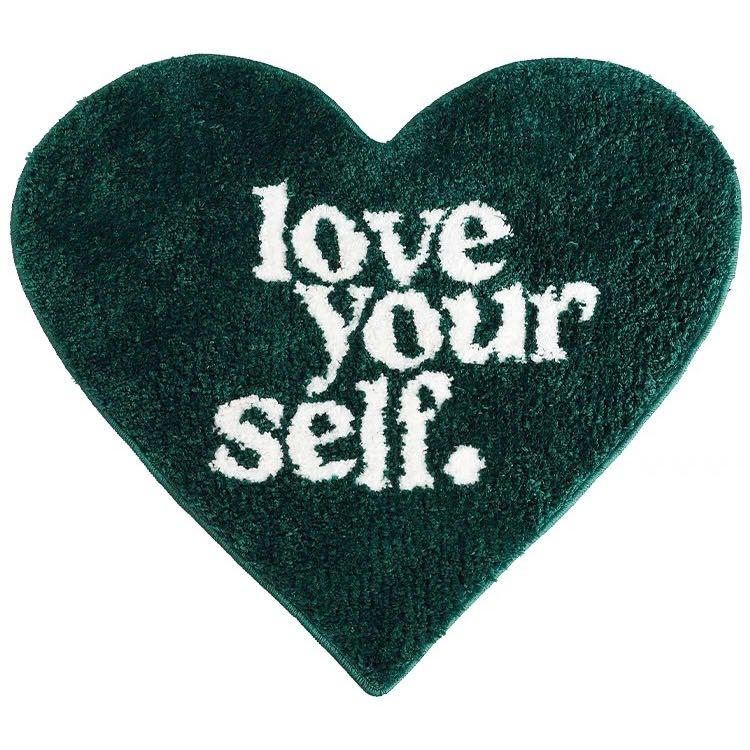 love your self carpet 85x100cm. / พรมหัวใจสีเขียว ผื่นใหญ่