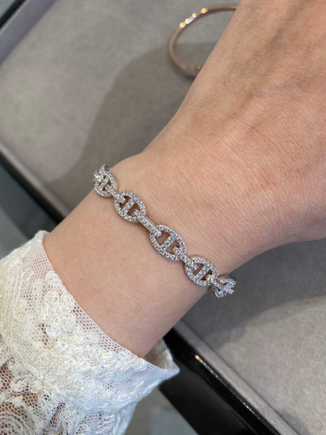 trendy bracelet diamond