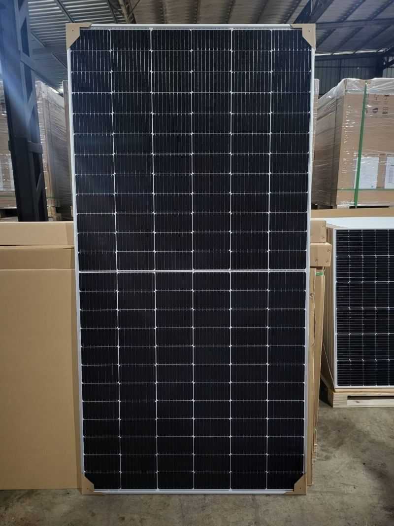 แผงโซล่าเซลล์ JA Solar 550W (Mono half cell Tier1)