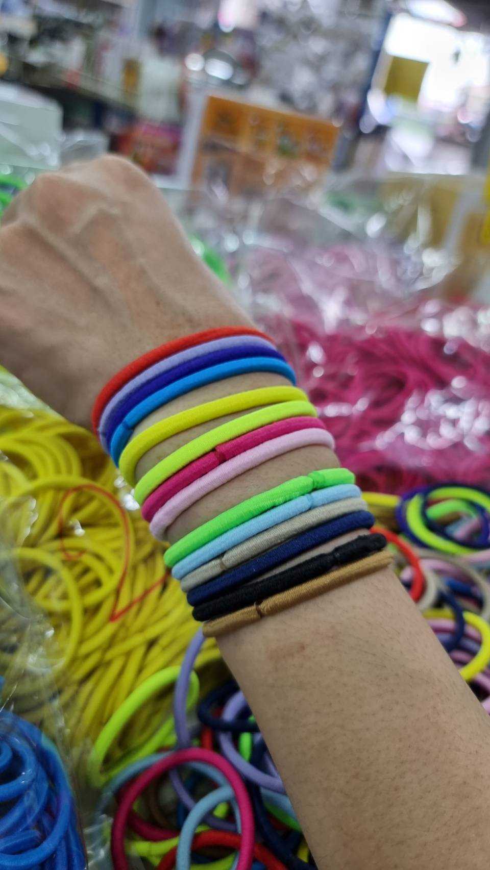 ยางสารพัดประโยชน์ รัดผม รัดข้อมือ แพ็คละ 500 เส้น ระบุสีทางแชทได้ค่ะ
