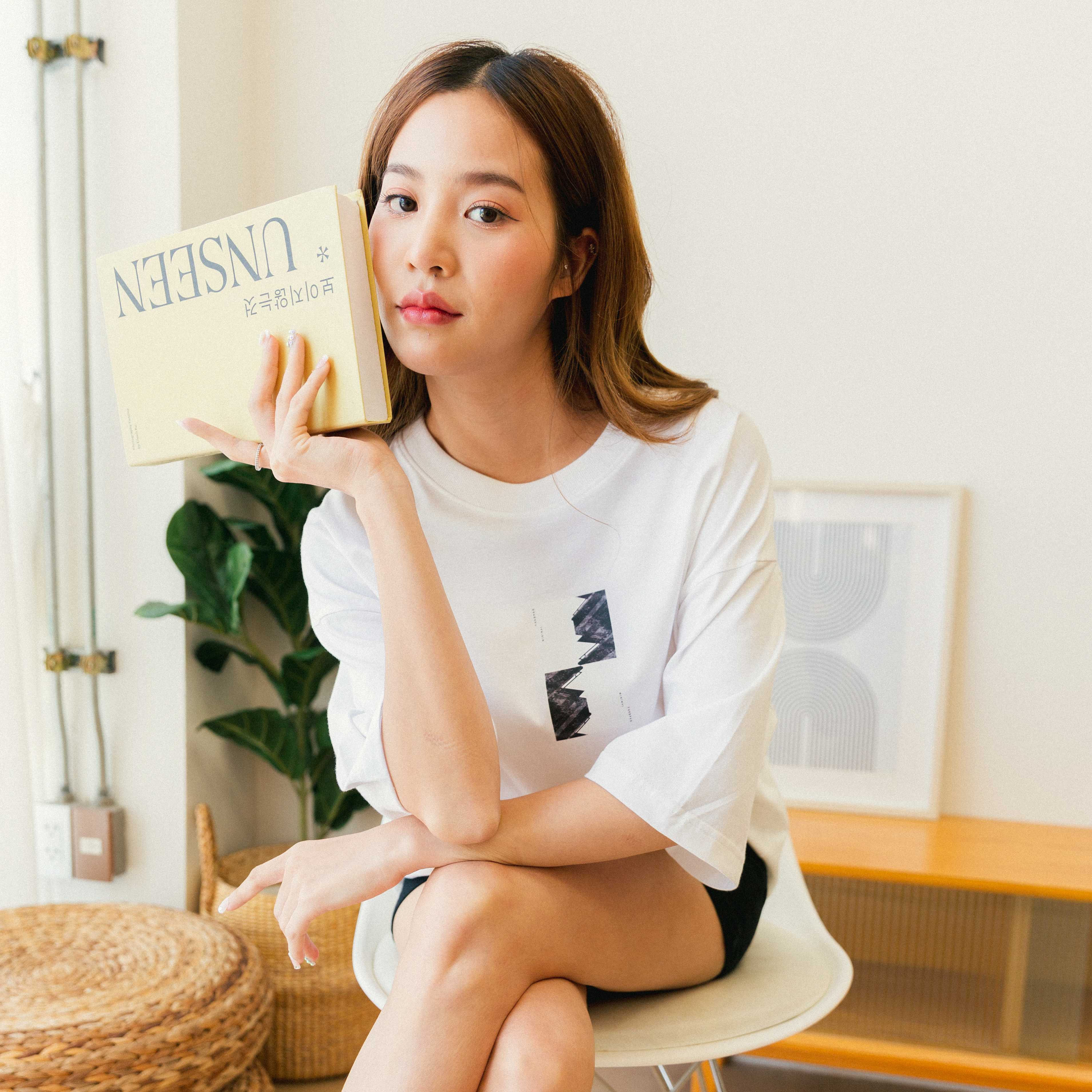 Yuedpao เสื้อยืด OVERSIZE รับประกันไม่ย้วย 2 ปี MinimalGallery  x Yuedpao | YXZ Collaboration ขาว/ดำ