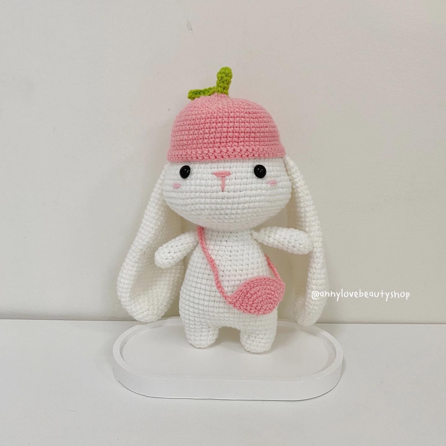 Handmade ตุ๊กตาน้องกระต่ายถักไหมพรม 🍑 Peach bunny