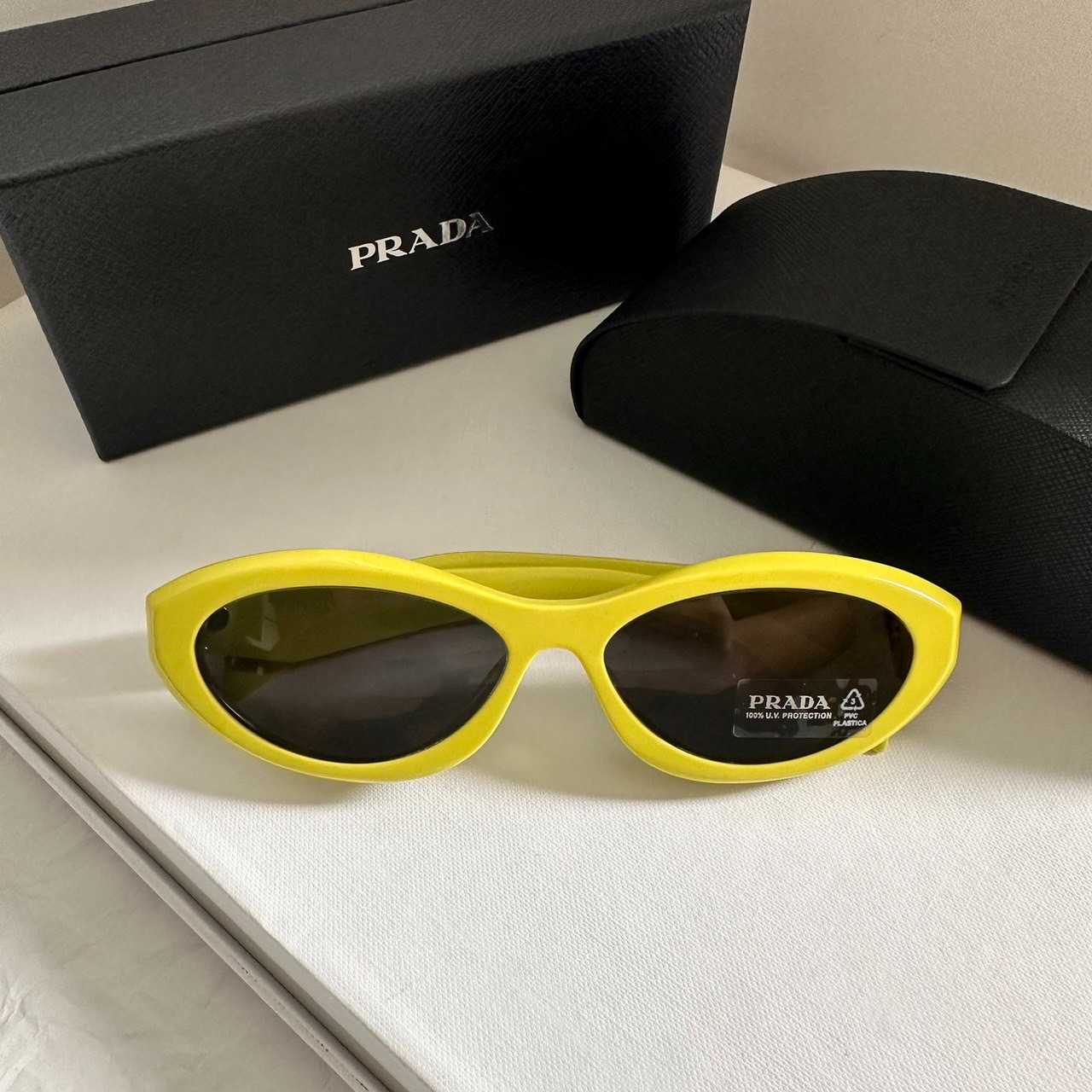 New Prada​ sunglasses cat eyes     📌(ทักเชทก่อนสั่งซื้อ) 