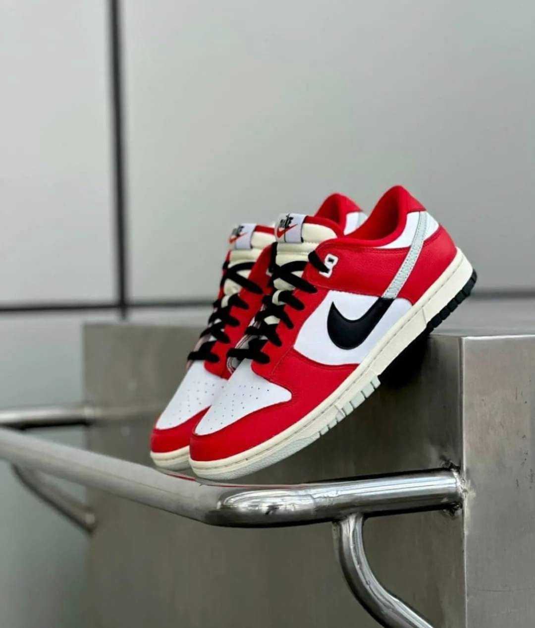 Nike Dunk Low Chicago Split   พื้นสีดำสลับเทา  📌(ทักเชทก่อนสั่งซื้อ)