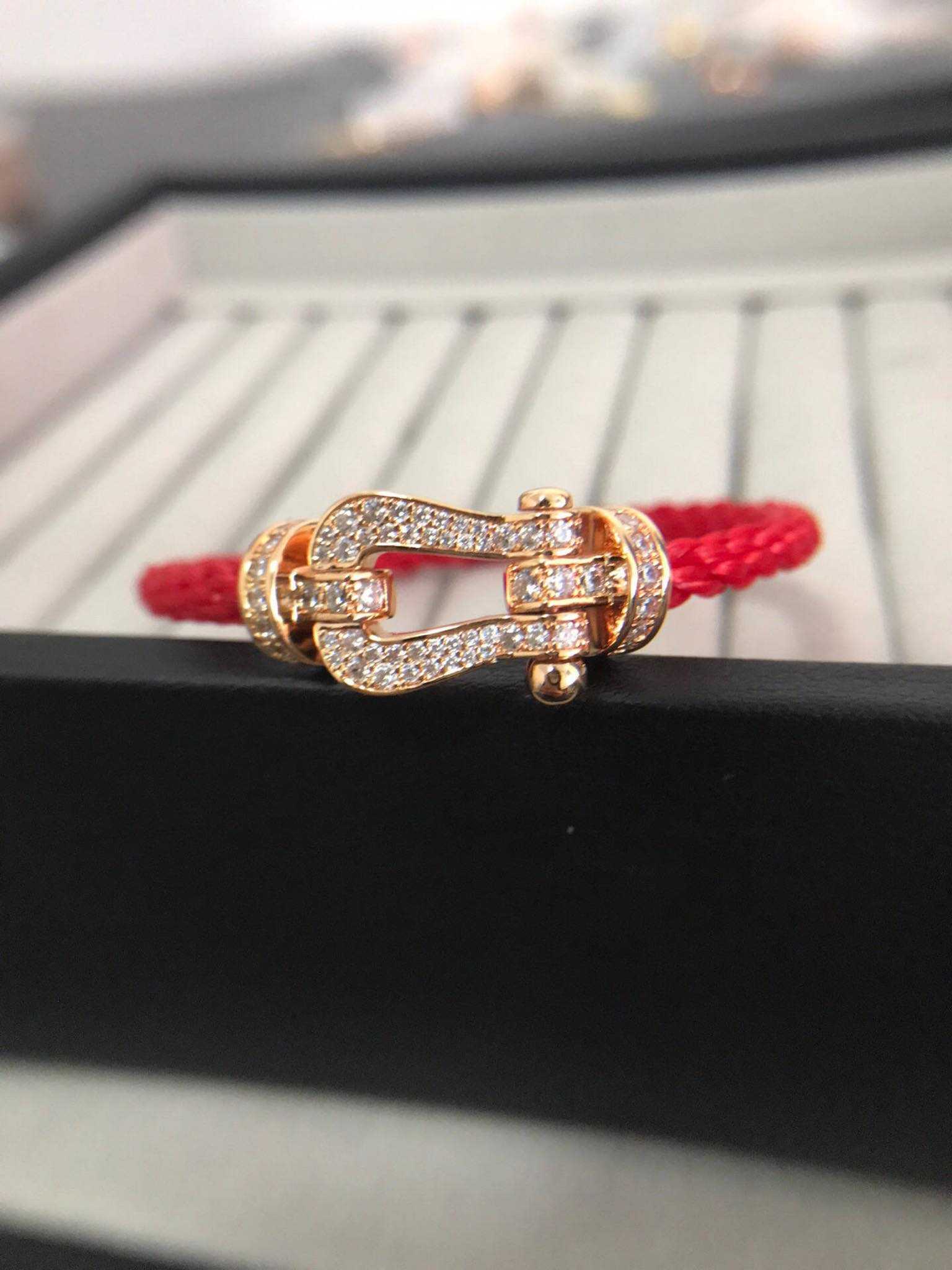 F trendy bracelet