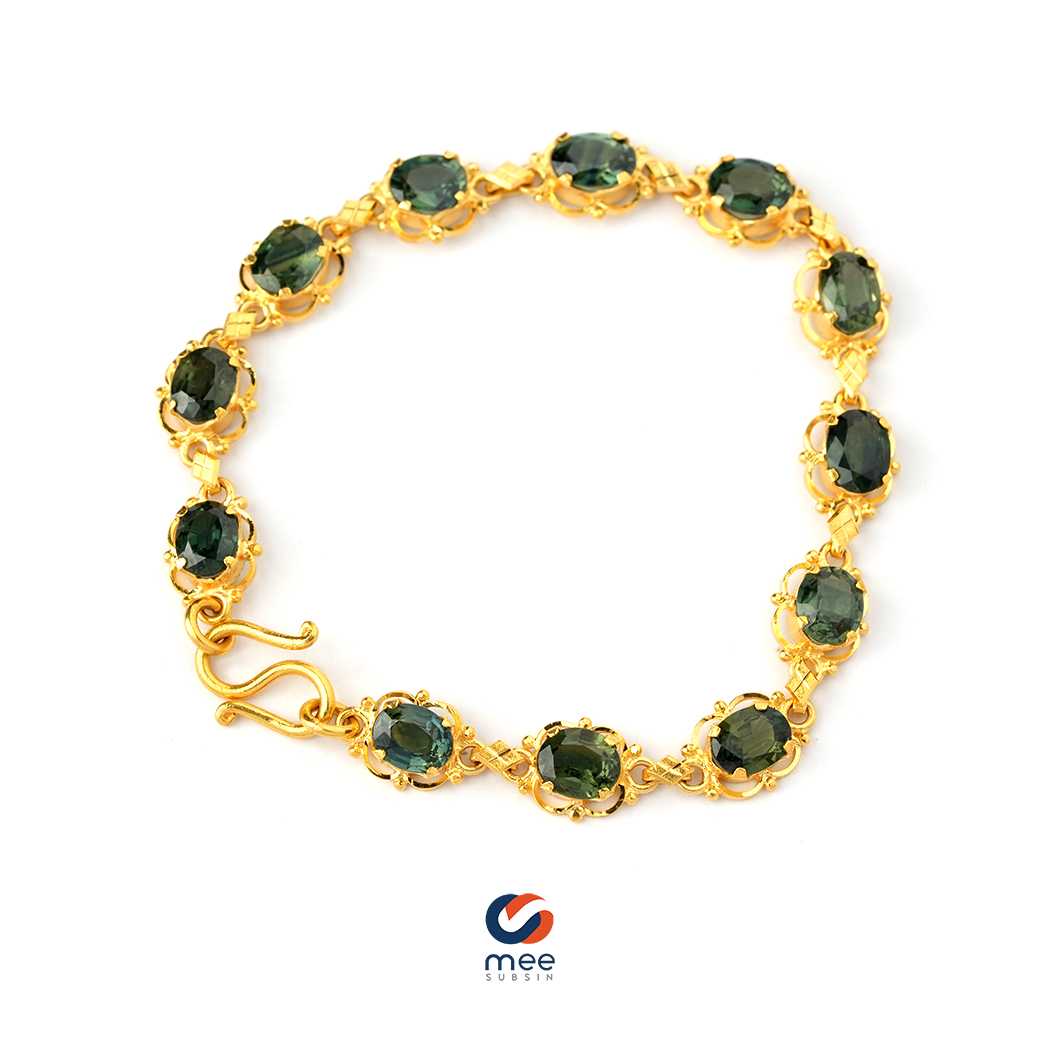 สร้อยข้อมือเขียวส่อง พลอยสีสวยมากค่ะ ตัวเรือนทองคำ 18k [BL230007]