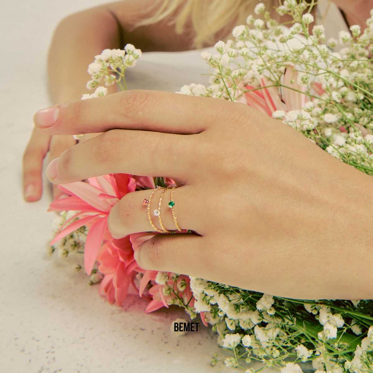 Mini posy ring