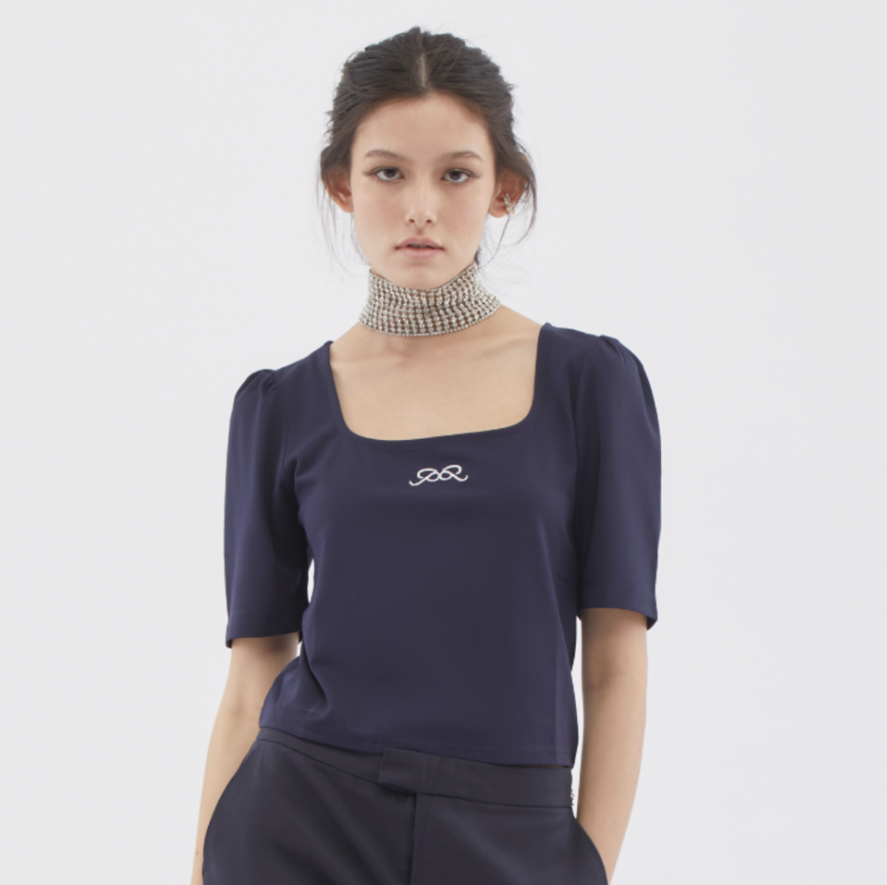 เสื้อทีเชิ้ตคอยูแต่งโลโก้ สีกรมท่า | 00799