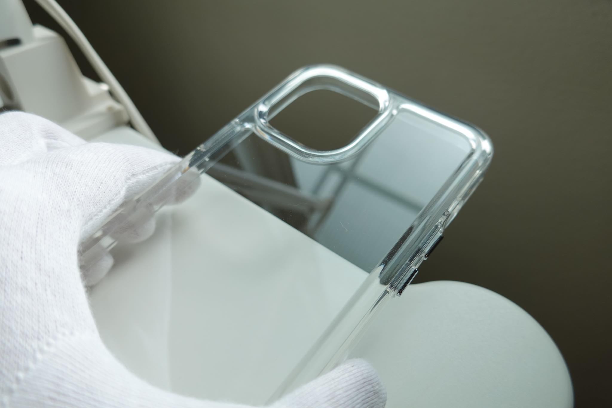 เคส iPhone หลังใสอะคริลิค