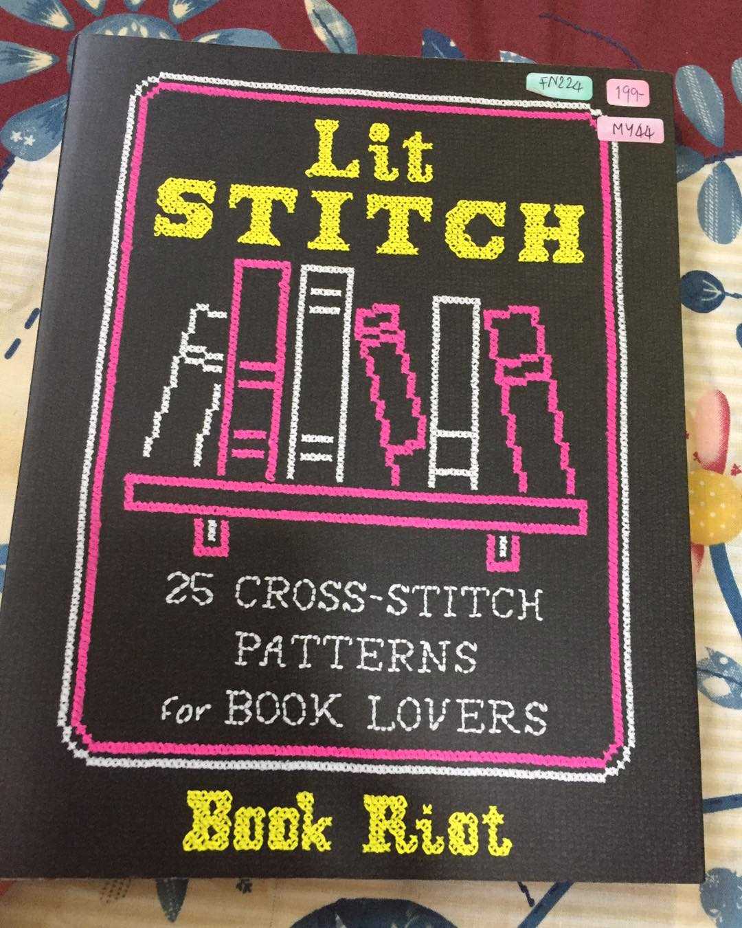 MY44 - Lit Stitch : 25 Cross-stitch patterns for book lovers