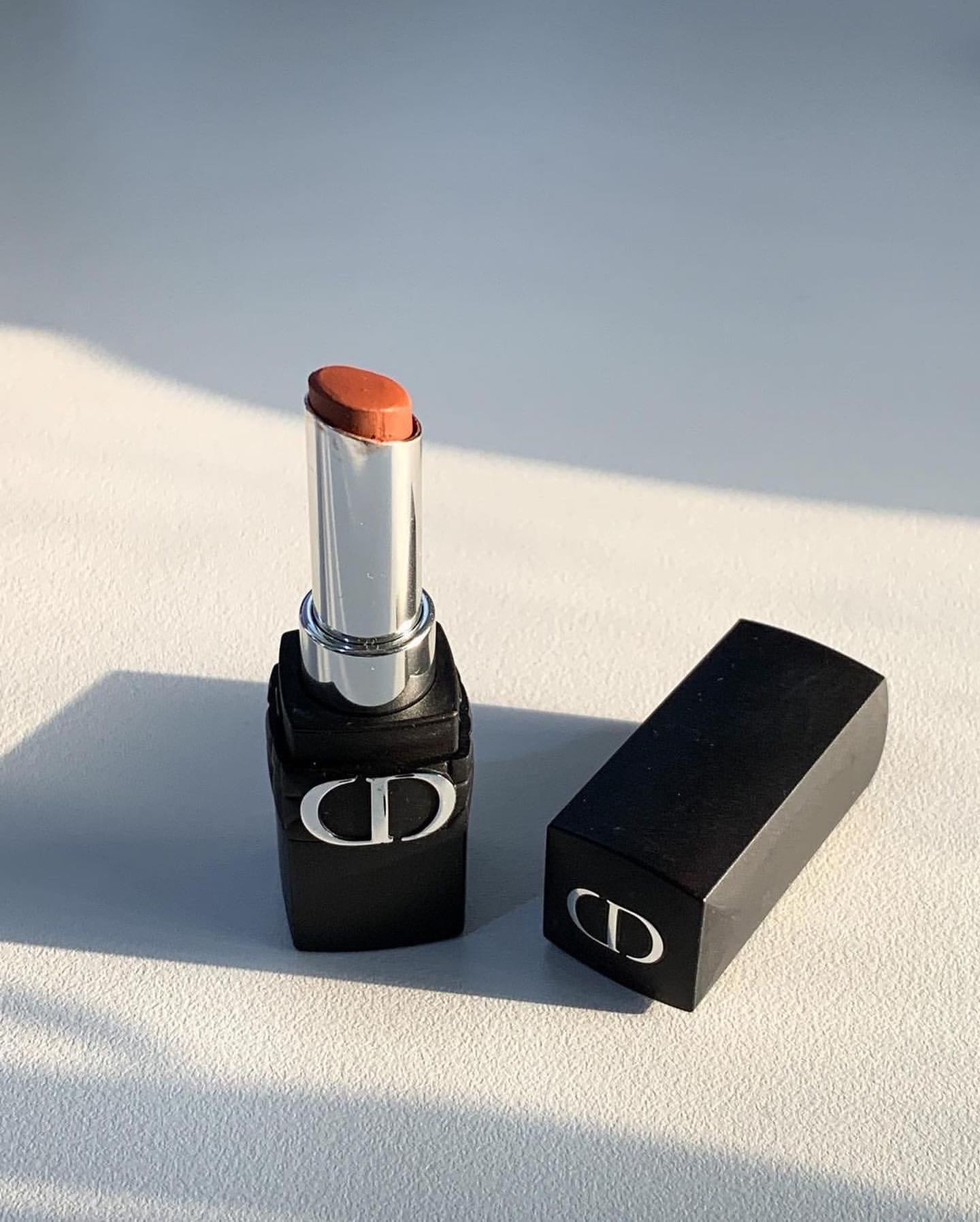 DIOR Rouge Dior Forever Transfer-Proof Lipstick Ultra Pigmented Matte เบอร์ 518 Forever Confident