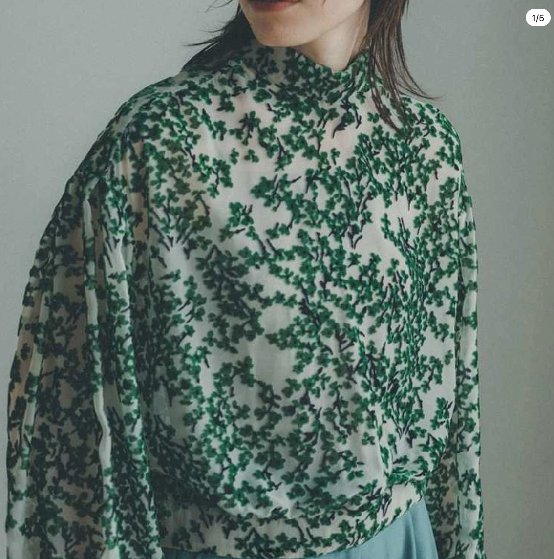 พร้อมส่ง Romantic flocked flower sheer fairy shirt new versatile balloon sleeve top