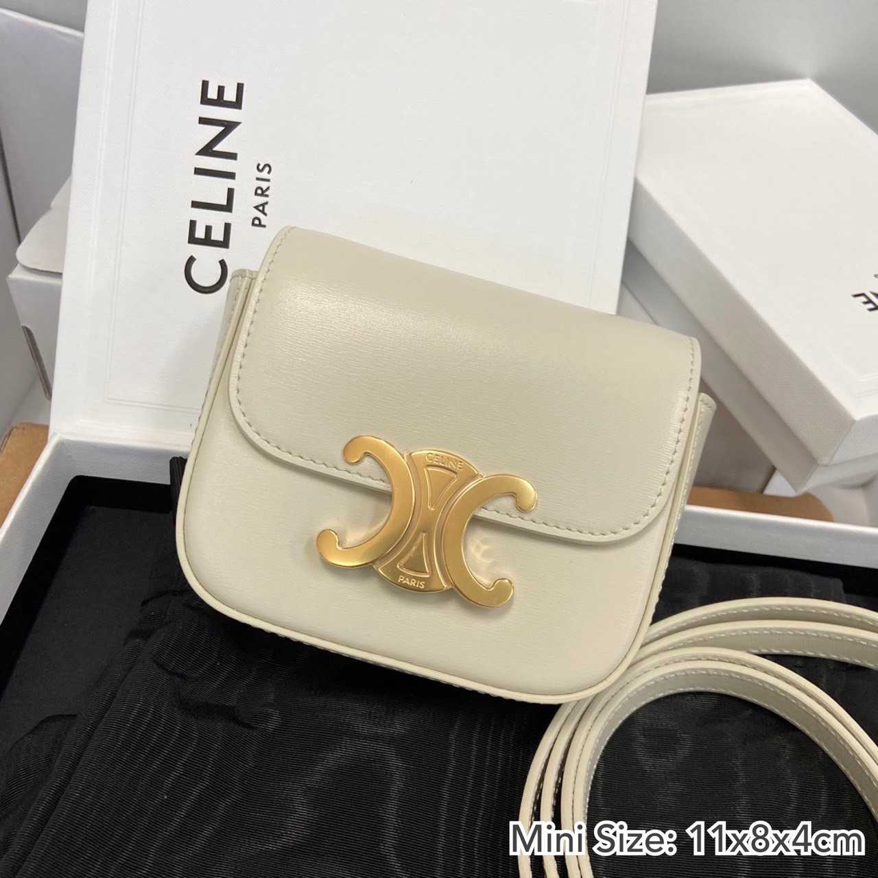New Celine mini triomphe Bag     📌(ทักเชทก่อนสั่งซื้อ) 