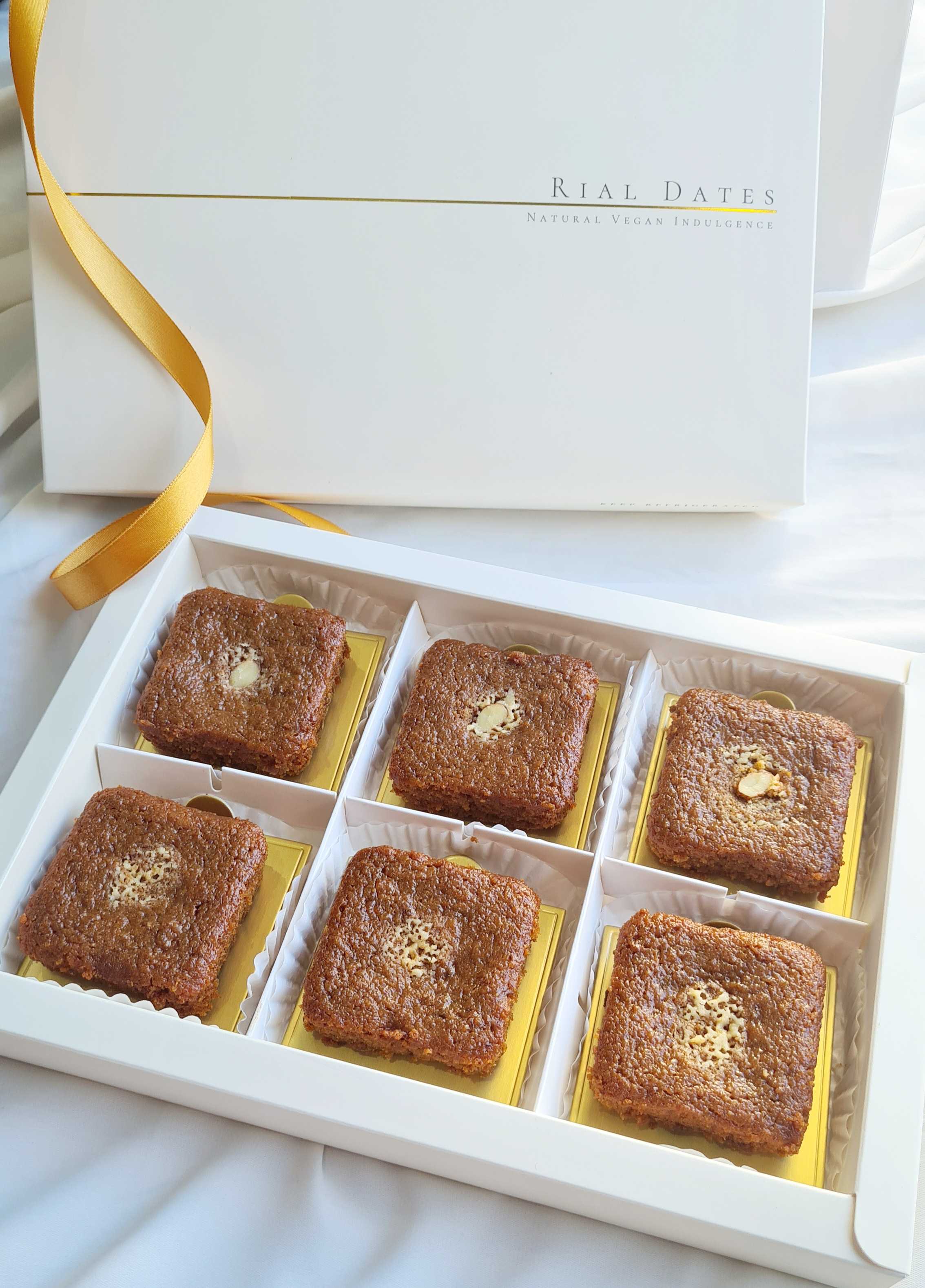 Sticky Dates Blondie