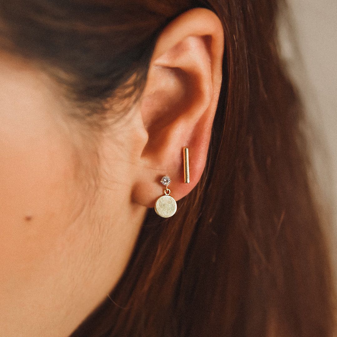 EARRINGS - T bar Stud