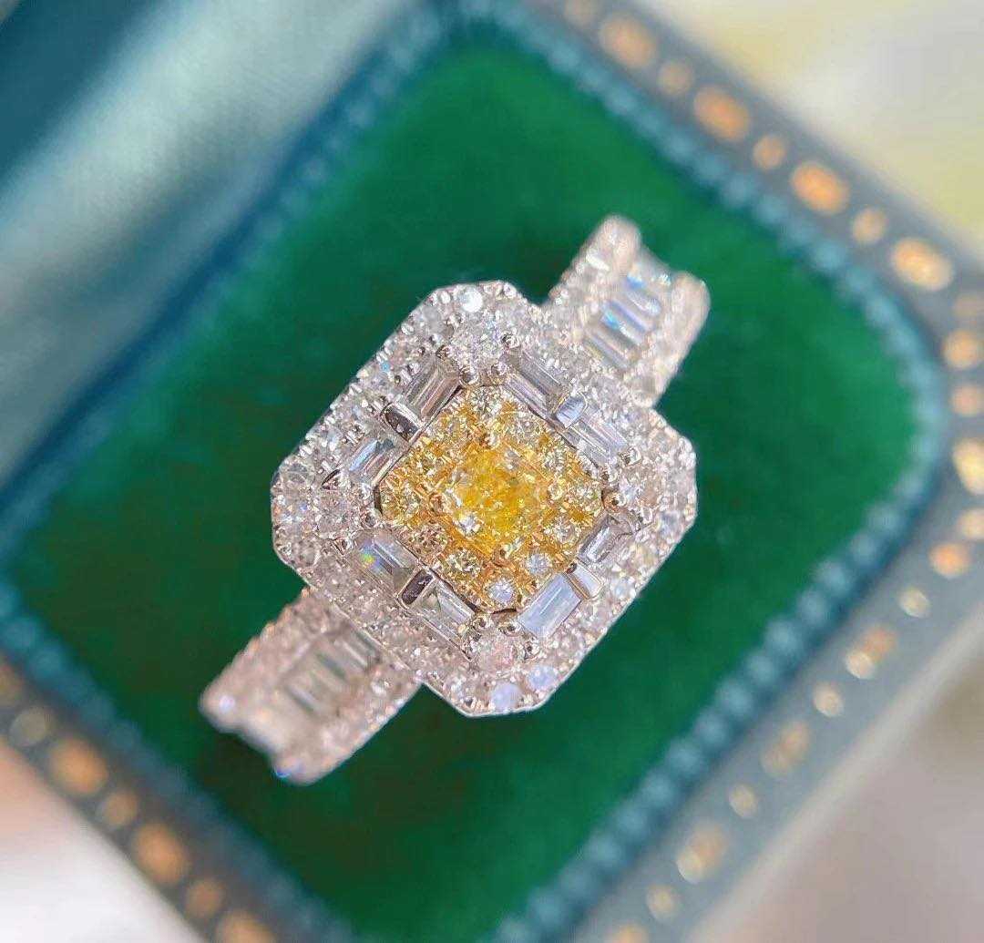 elegant yellow diamonds ring