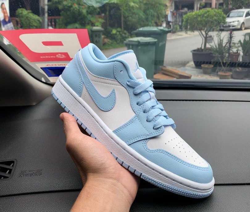 Nike Air Jordan 1 Low ice blue  