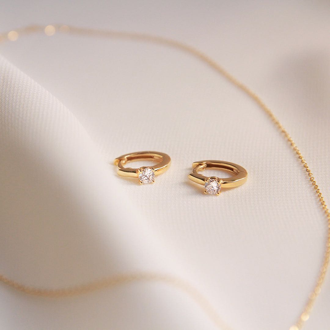 EARRINGS - Luce Huggy Hoop