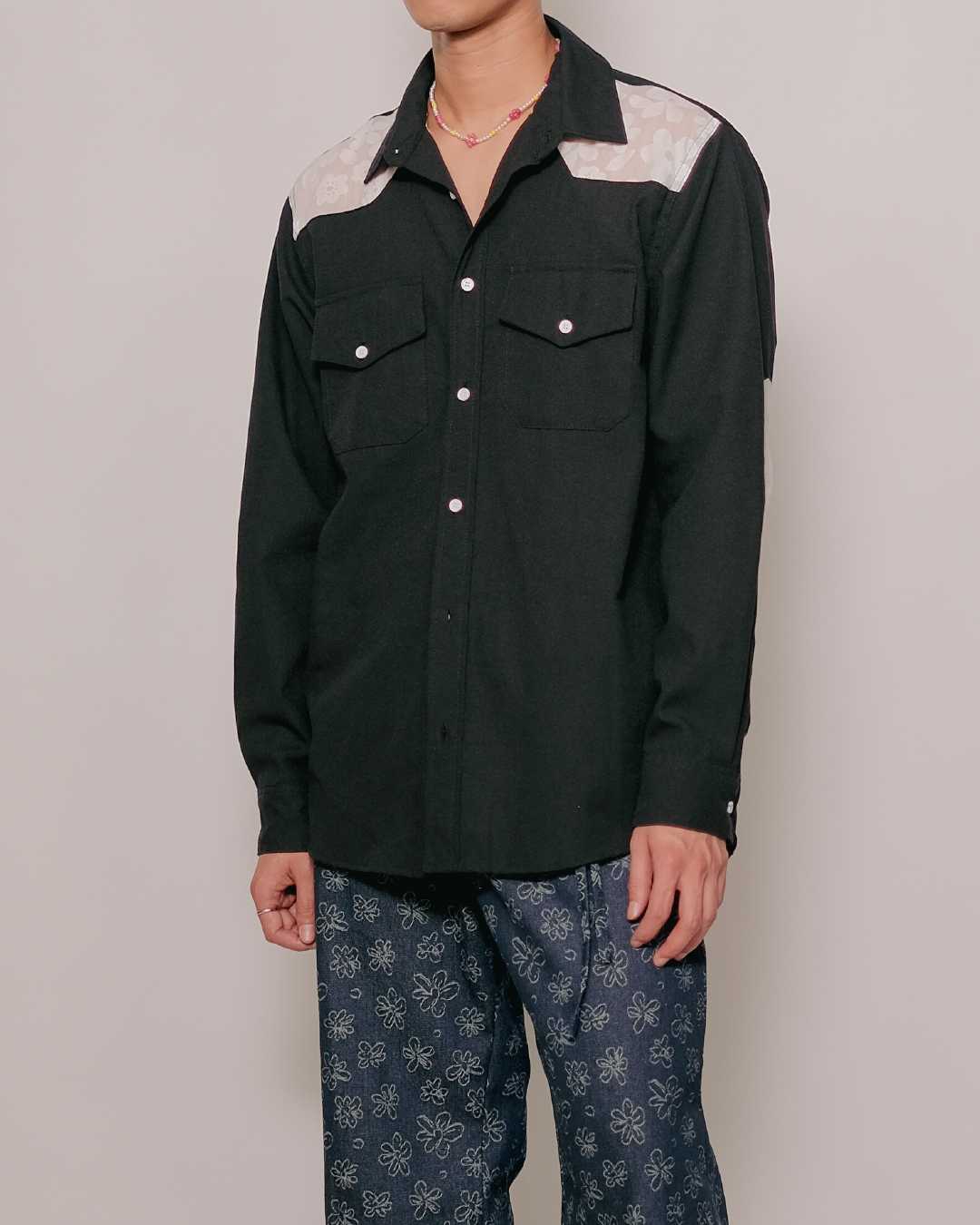 CLUB ✿ 20 Floral-Western Oxford Shirt in Black