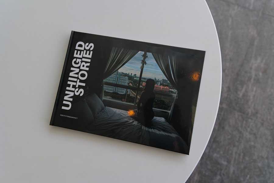 (Eng) The Unhinged Stories ( Photobook) / Varuth Pongsapipatt