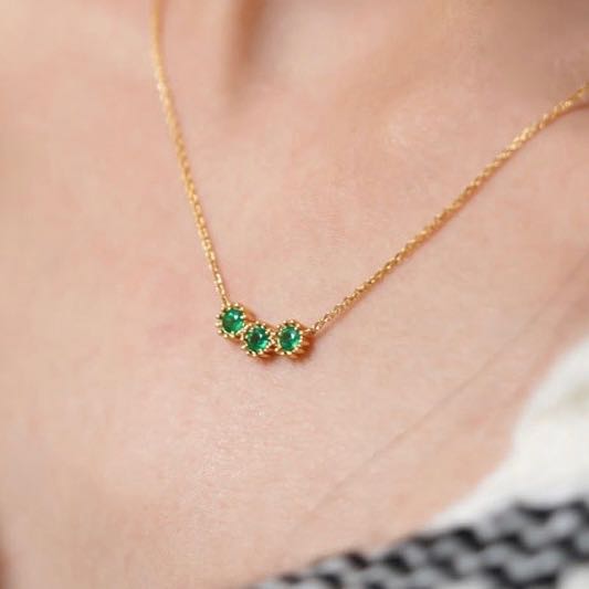 ♡สร้อยคอพลอยมรกตสามจี้ [elegant collection] สาวกคอลนี้ห้ามพลาด