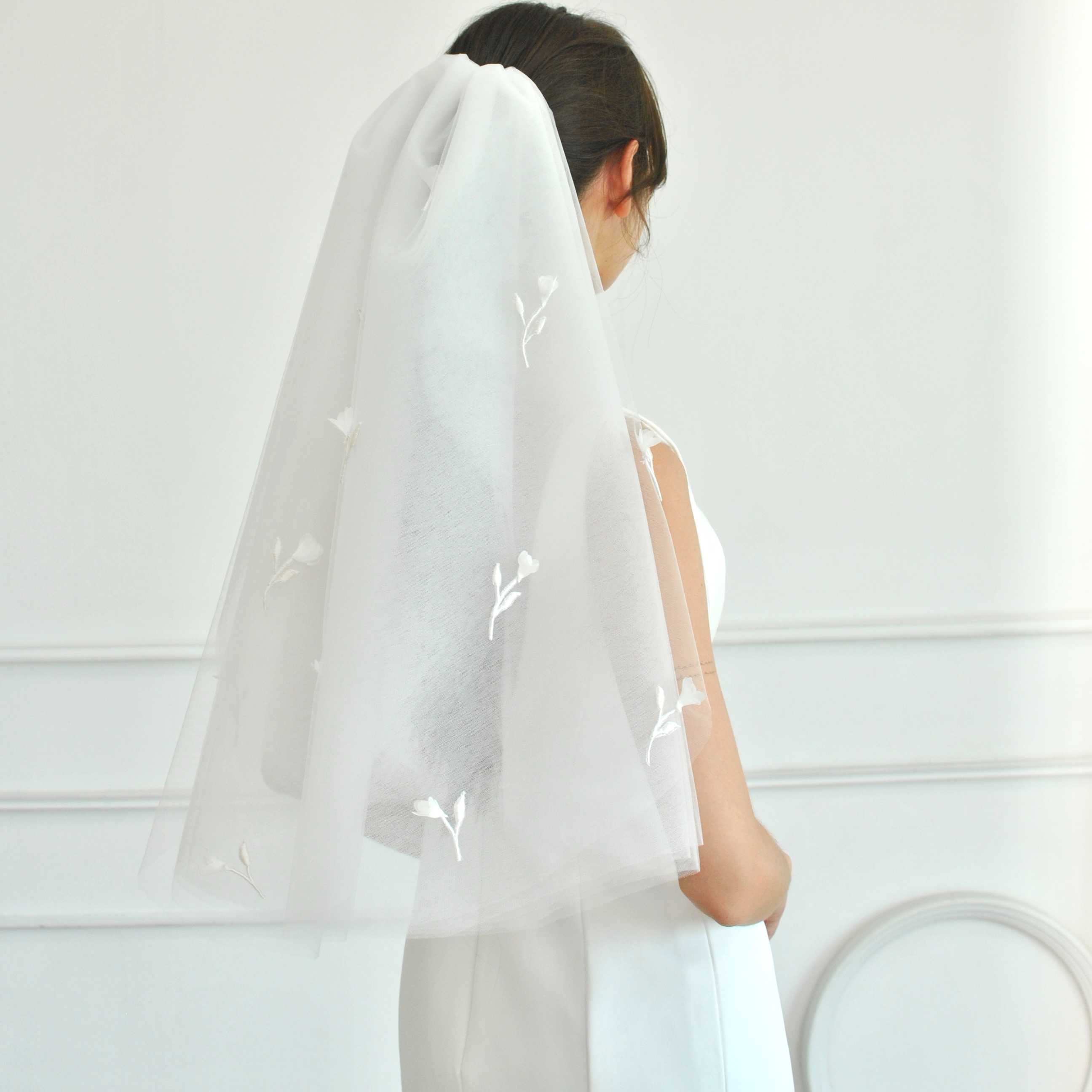 New! White 3D flower veil (พร้อมส่ง)