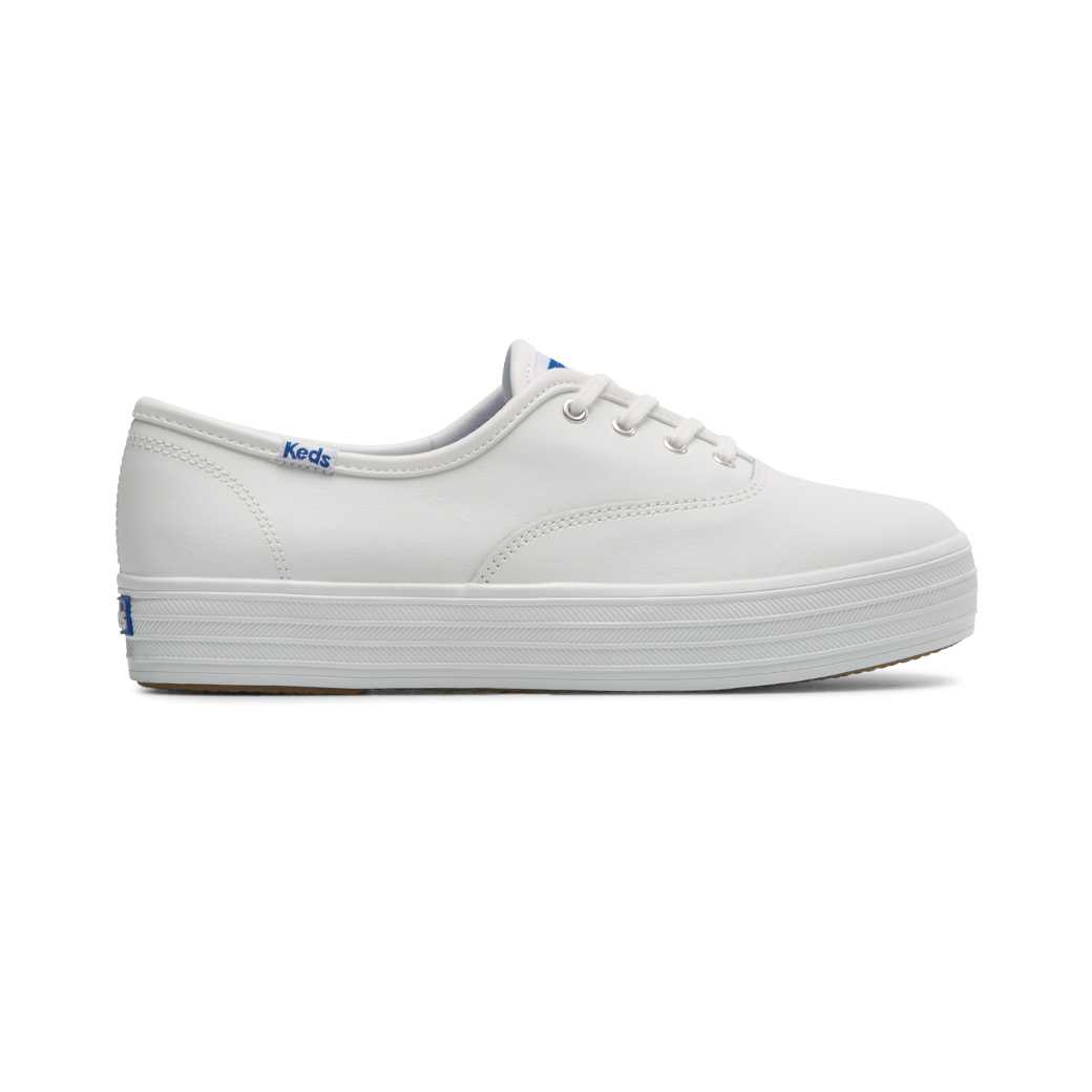 รองเท้าผ้าใบหนัง มีส้น รุ่น THE PLATFORM LEATHER สีขาว WH67191