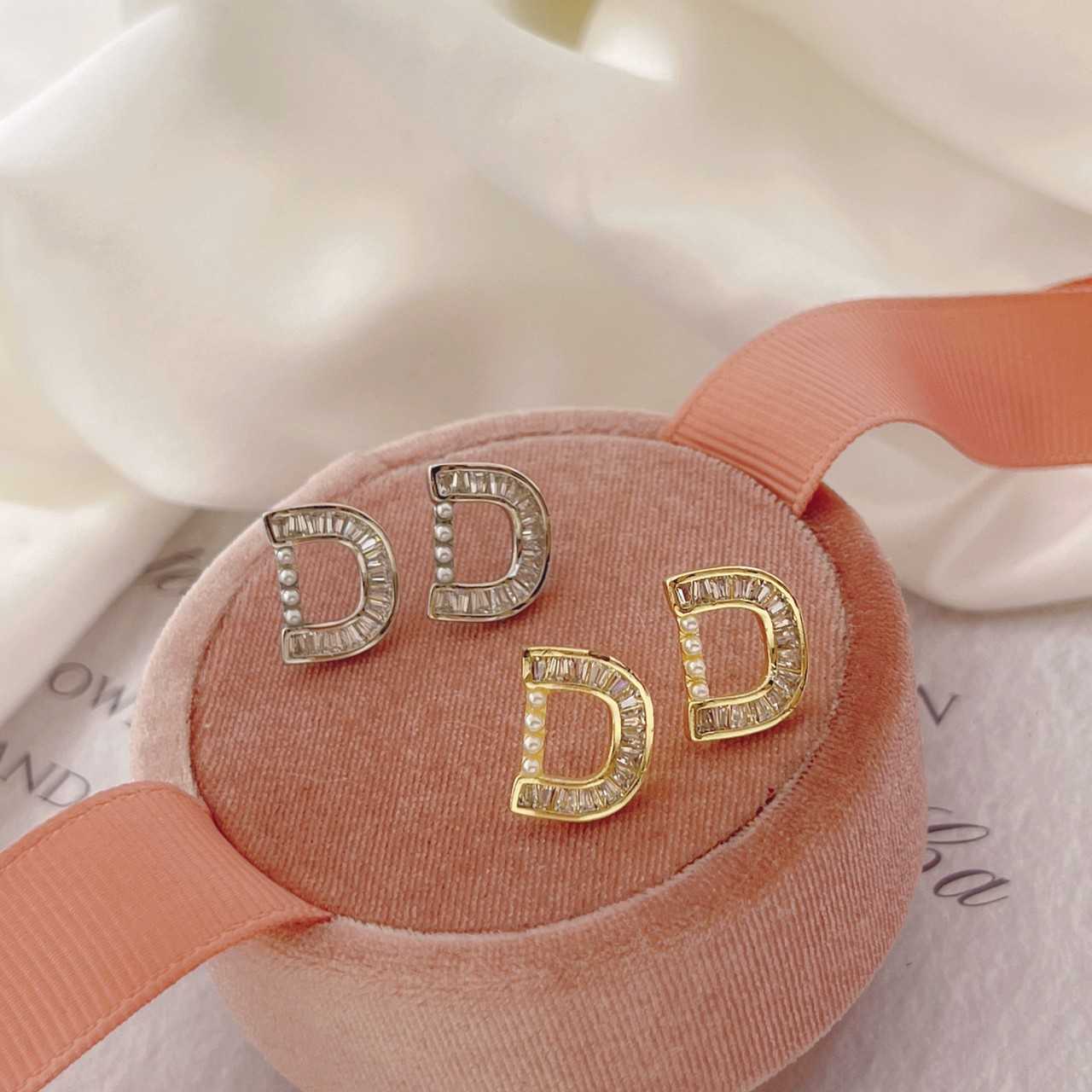 CD92-CD93 ต่างหูเพชรCZ ชุบทองคำขาว