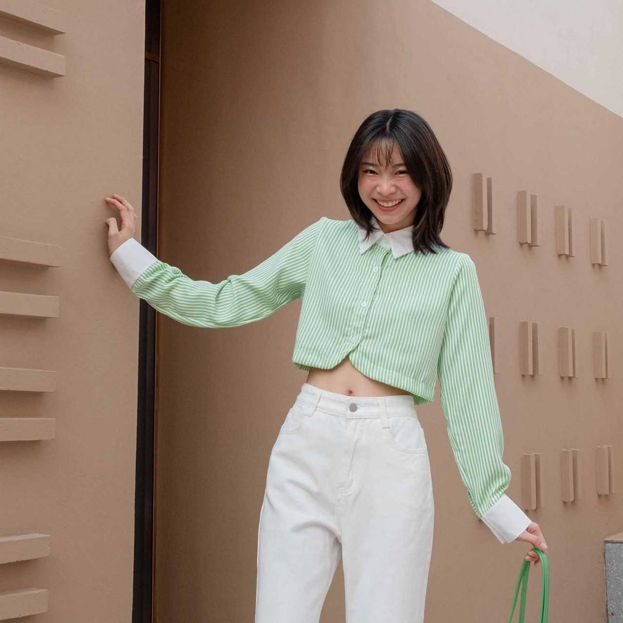 (PREORDER 2 WEEKS) Kimmame - เสื้อ รุ่น Alexandra Crop Shirt