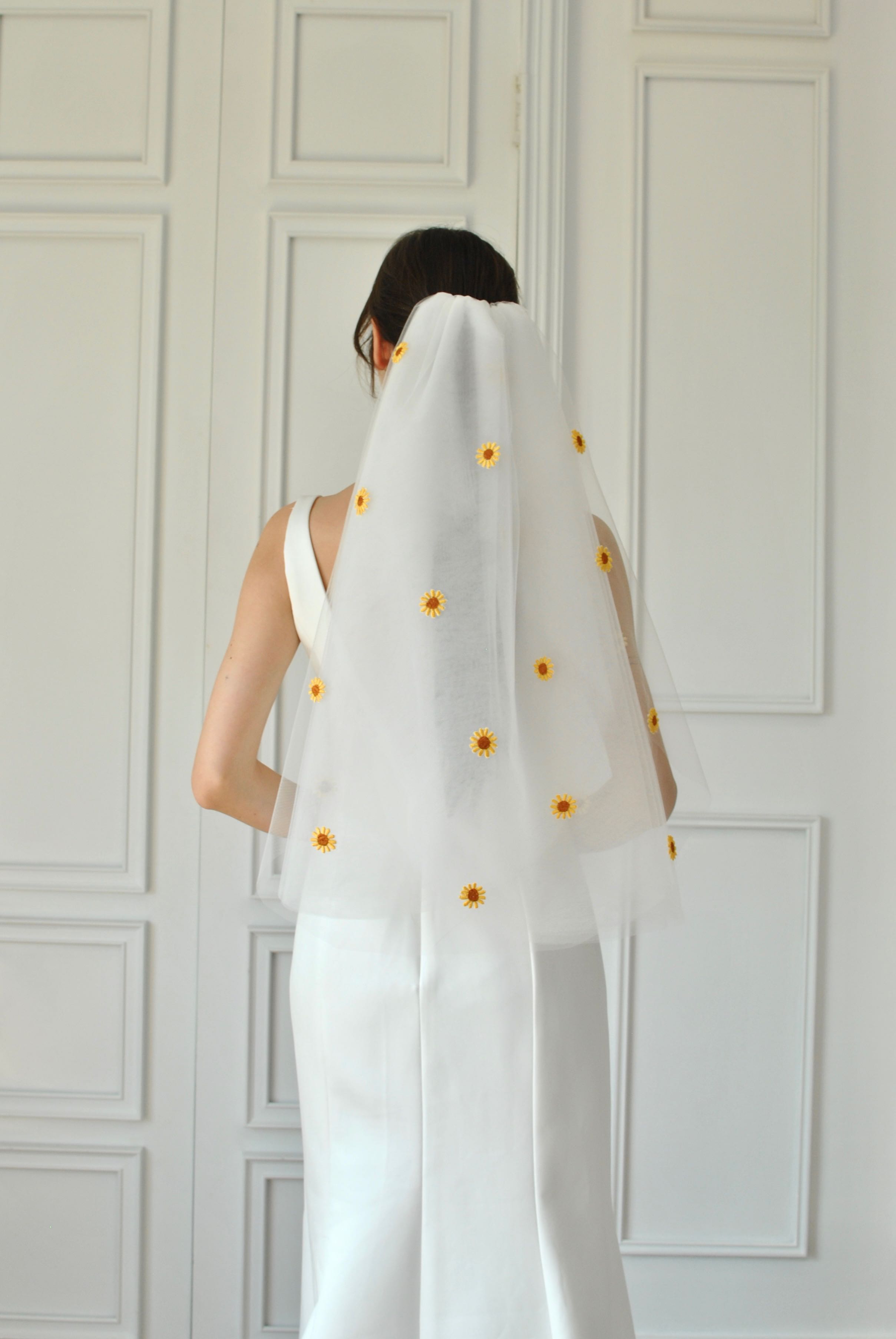 Sunflower Veil (พร้อมส่ง)