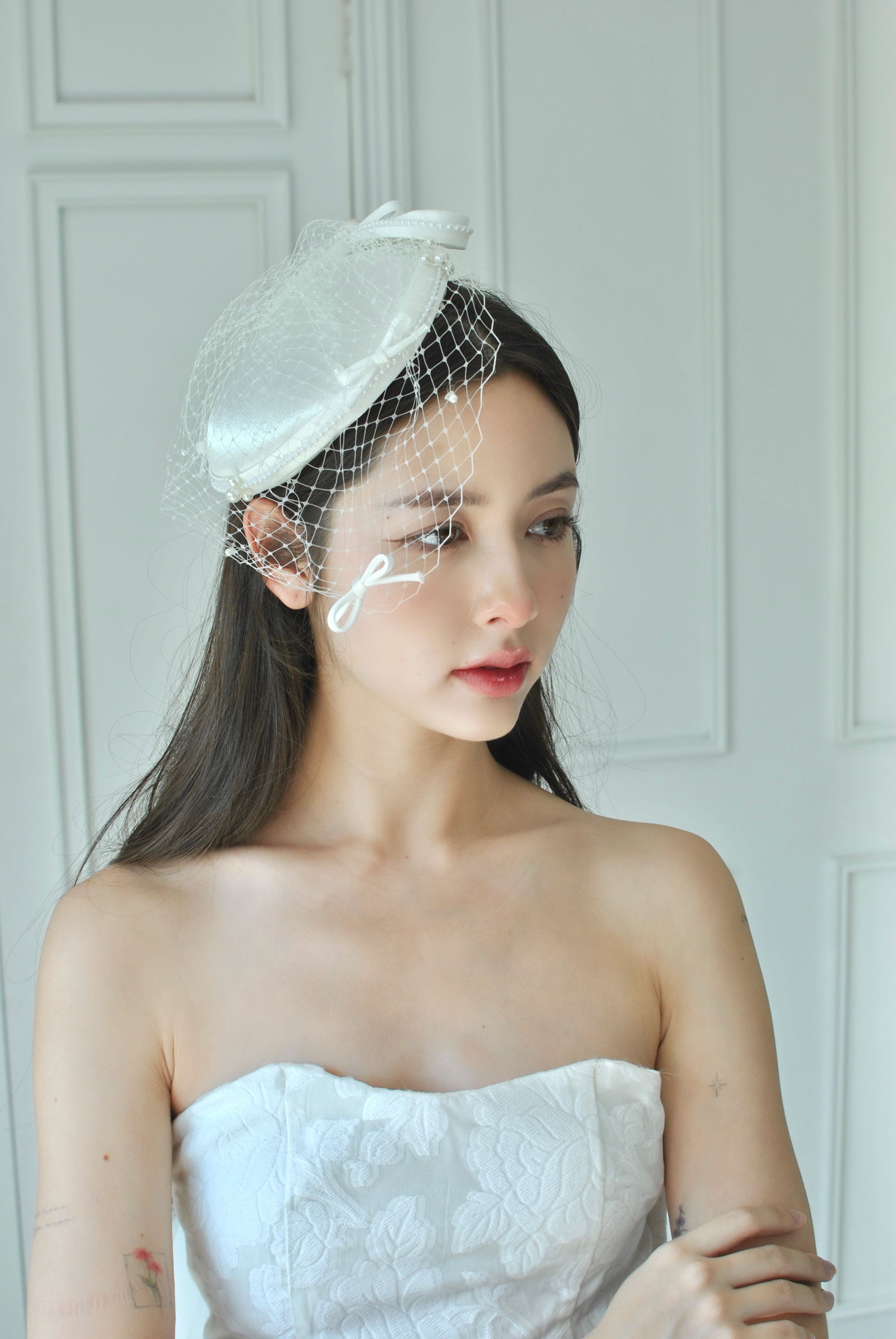 White Milada (พร้อมส่ง)
