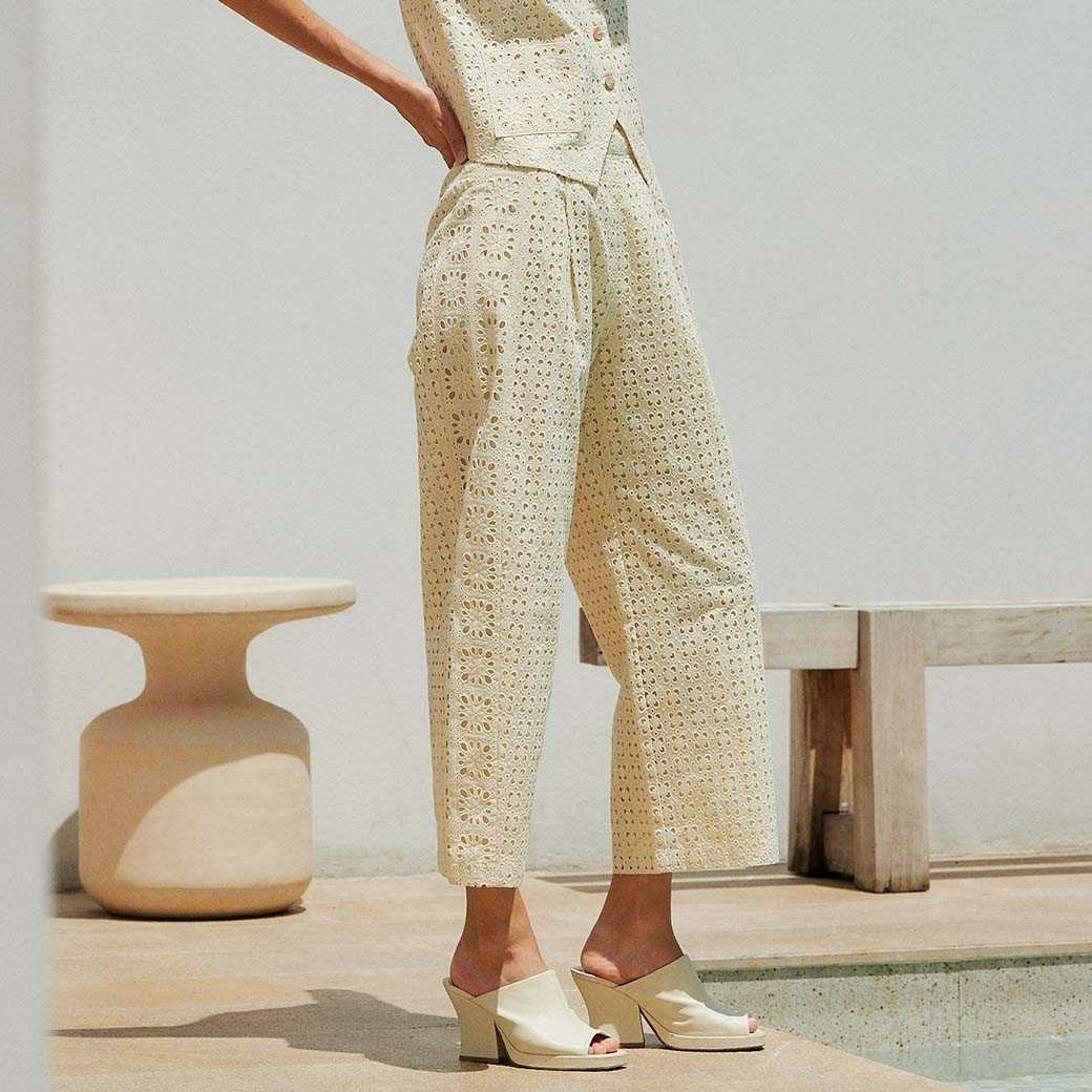 ( พร้อมส่ง) Perana กางเกงลูกไม้ Penny Pants สีครีม Cream