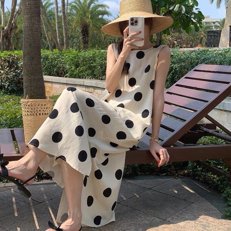 Polkadot dress
