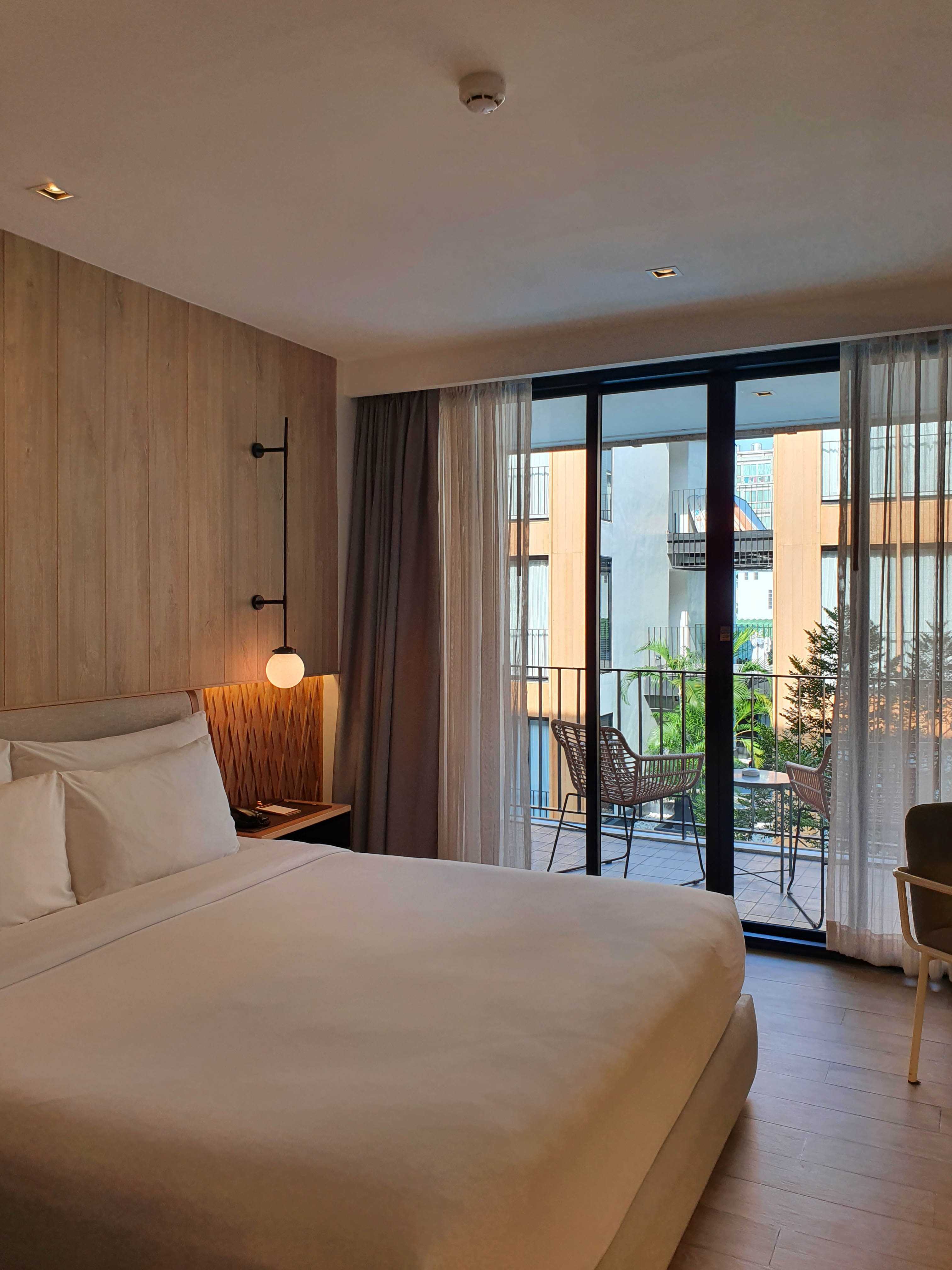 7. Junior Suite with Balcony - Year-End Escape