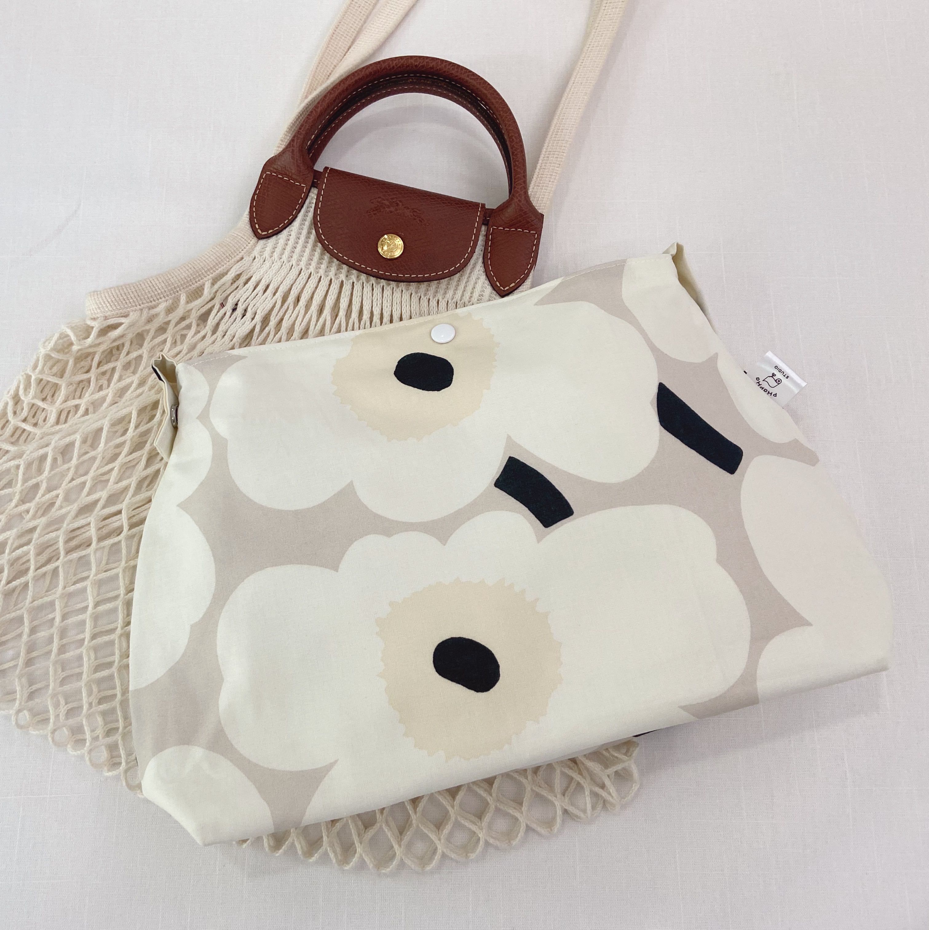 Bag in Bag กระเป๋าไส้ในไซส์ S ผ้าMarimekkoแท้ สีครีม📌 จัดส่งหลังกดสั่ง 7-10วัน