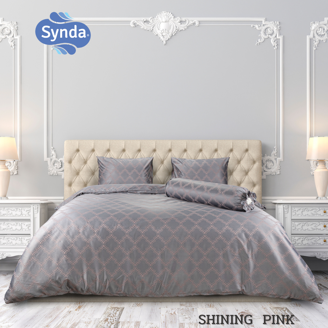 Synda​ ผ้าปูที่นอนรัดมุม รุ่น Micro Plus Cotton ทอ 520 เส้นด้าย ลาย SHINING PINK