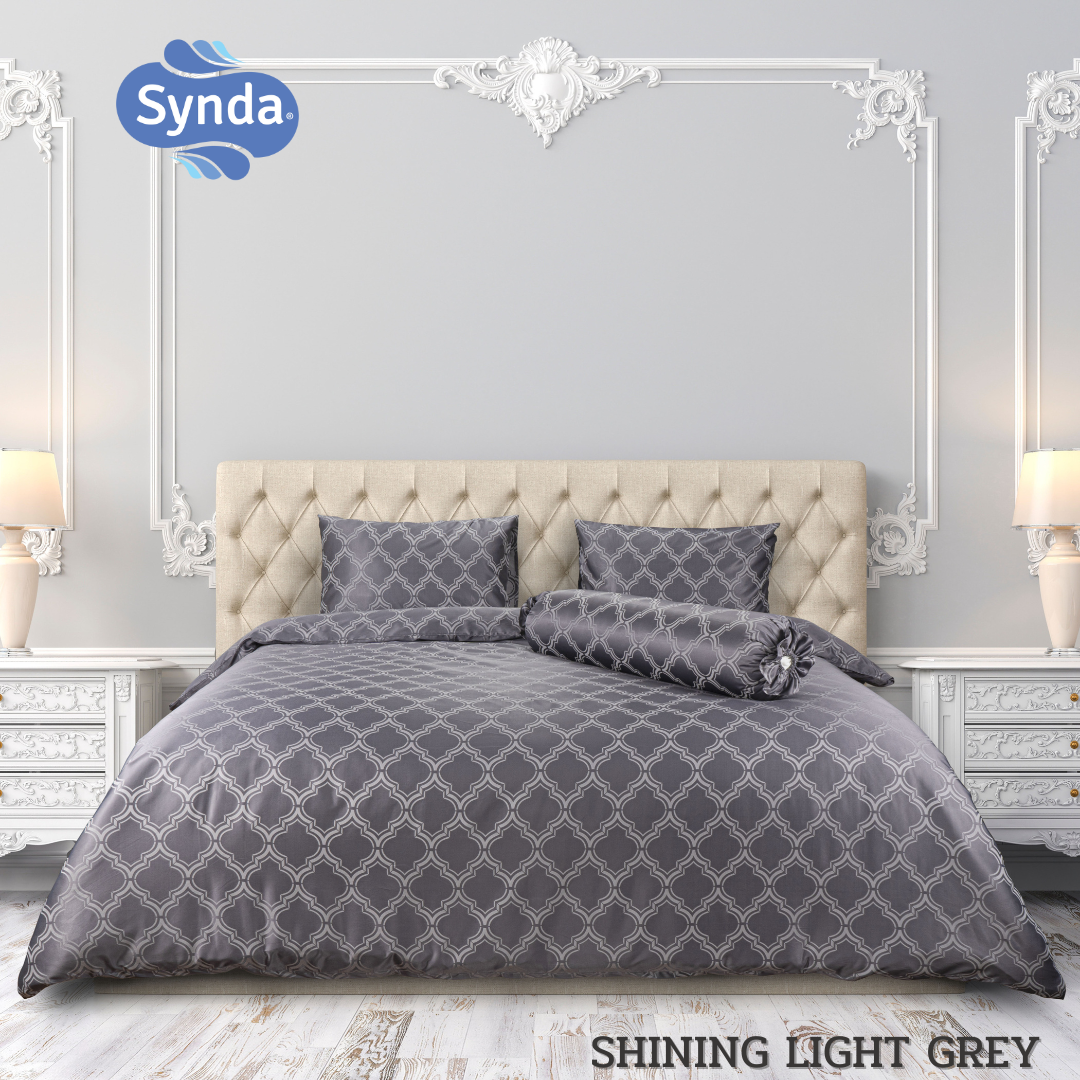 Synda​ ผ้าปูที่นอนรัดมุม รุ่น Micro Plus Cotton ทอ 520 เส้นด้าย ลาย SHINING LIGHT GREY