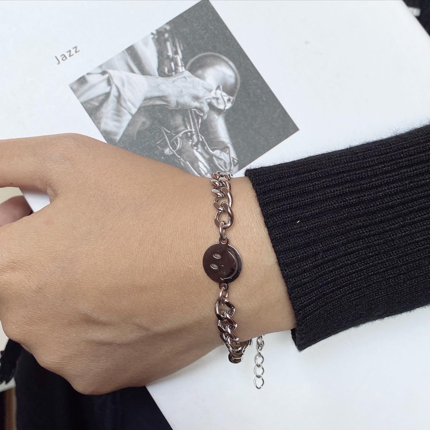 ข้อมือ solo smile 